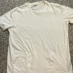 UNIQLO brand new white tshirt